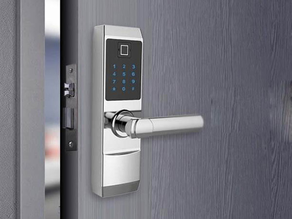 天山24小时上门开锁公司